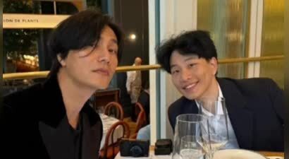 陈坤儿子大学毕业！23岁陈尊佑晒和父亲合照，父子俩颜值差距好大
