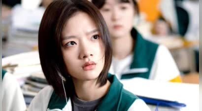 又胖又丑没演技，天天演美女却登顶流，她背后究竟有什么秘密？