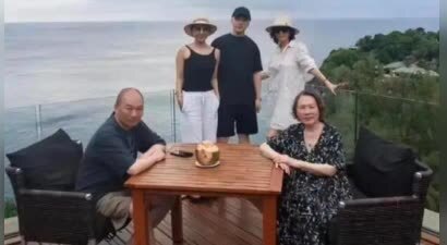 59岁金像影后刘嘉玲晒全家福，侄子大概率继承10亿财产