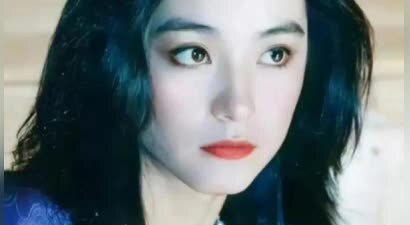 这些明星怎么都老了？鞠萍面相变了，成龙一头白，林青霞皱纹明显