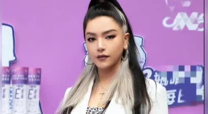 超女冠军江映蓉：过度医美后像“怪物”，全身只剩下眼珠是自己的