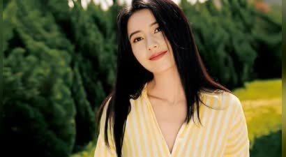 高圆圆算不算顶级大美人？看她跟李小冉贾静雯的合影，就有答案了