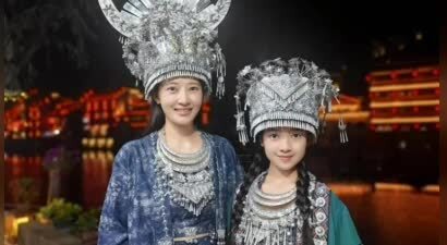 聂远携妻女回贵州，11女儿被夸赞漂亮，没上几天学，拍摄了3部戏