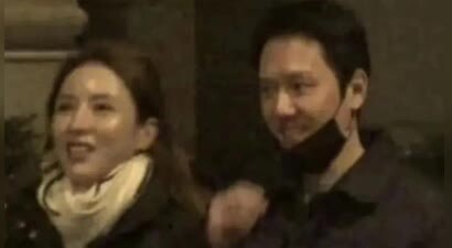 冯绍峰新恋情实锤！带女友和朋友聚餐，女友是网红脸不如赵丽颖