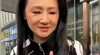 曹颖患癌后亮相！容颜衰老形象大变，认不出来