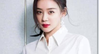 事实证明，袁姗姗消失内娱，走上于正为她铺的新路