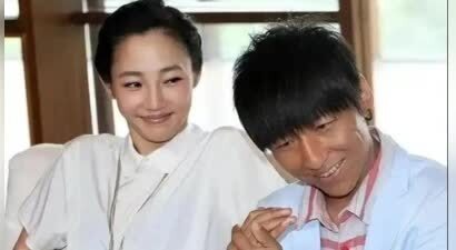 41岁白百何首晒二胎，二婚丈夫身份终于曝光：兜兜转转还是你！