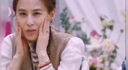 离婚后，杨子对黄圣依的伤害一直在延续，黄圣依妈妈也深受其害