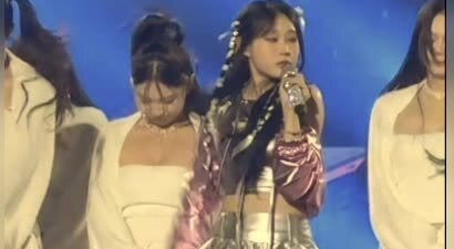 小沈阳演唱会女儿现身，18岁沈佳润颜值逆袭，唱跳实力爆发
