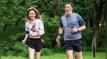 李嫣惊艳蜕变，兔唇消失颜值翻倍，王菲李亚鹏骄傲女儿风采尽显