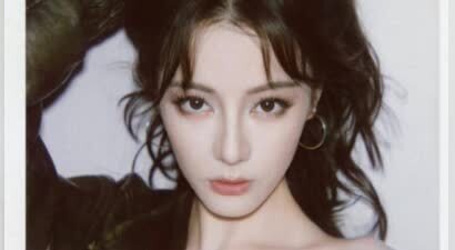 迪丽热巴撕拉片庆生惊艳亮相！内娱女星撕拉片四大TOP，谁能超越？