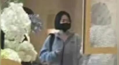 网友韩国偶遇小S办入住 透露其状态不佳身形消瘦