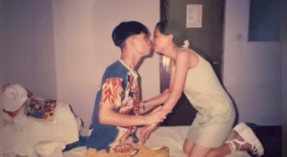 小沈阳晒与沈春阳亲吻照！发文纪念结婚21周年