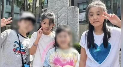 贾静雯女儿暑假出游，10岁咘咘长开没小时候漂亮，波妞自信抢镜！