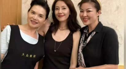 高圆圆饭店偶遇照刷屏；44岁状态是真的太美了！