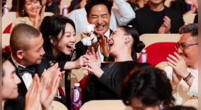 闫妮的腿、钟楚曦的身段、宋佳的发际线，这届白玉兰奖看点真不少