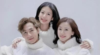翁虹自曝与老公1年见1次，小别胜新婚，直言最美星二代女儿难出道