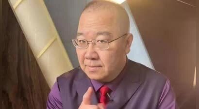 时隔26年，英达收回大儿子巴图的姓氏，最终被现实狠狠上了一课