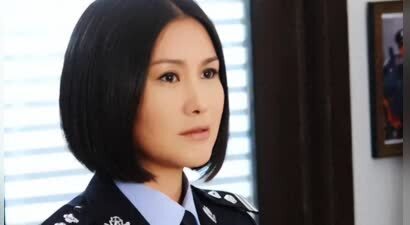 演员王茜嫁大23岁丈夫，丈夫离世心酸经历，携女儿相依幸福生活