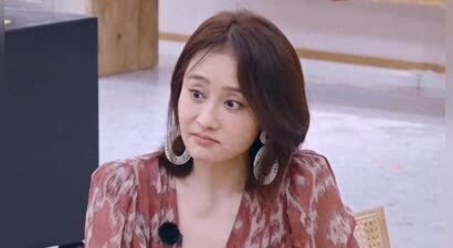 嘴歪眼斜上镜有多拉垮？满脸狰狞、瞪眼的陈德容，给内娱上了一课