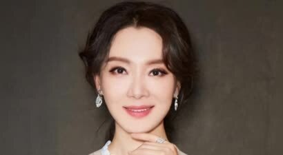 赵胤胤没想到，48岁妻子只是上了一档综艺，竟走上刘涛的“老路”