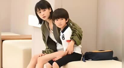 王子文也没想到，“生父成谜”的12岁儿子，已经可以为她争光了