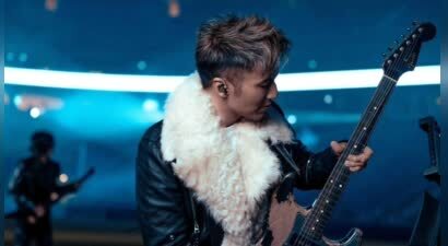 张学友一万人？凭什么谢霆锋演唱会五万人？时隔20年，依旧顶流！