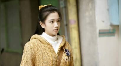 倒数第一进中戏，张萌捧了9年还没红，阿念竟是沾了檀健次的光？