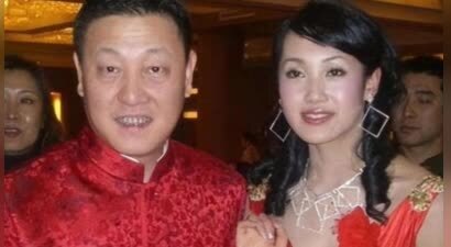 陪睡陪玩只是冰山一角，继许凯后，韩磊形象“崩塌”，戚薇没说错