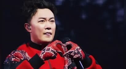 陈奕迅团队大翻车！不满线上专辑被批评，公开吐槽内地歌迷事多