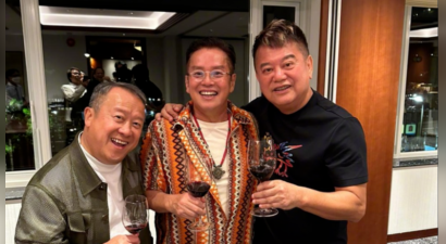 谭咏麟75岁生日破冰局！与陈百祥揽颈合照，曾志伟笑逐颜开，明星足球队20年恩怨终和解？