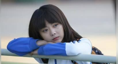 母亲离世6年后，谭松韵选择不婚不育，“消失已久”的她怎样了？