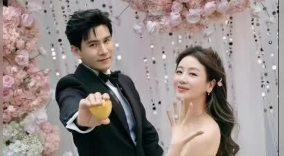 经超小李琳出差！8岁女儿拽着妈妈嚎啕大哭，疑腺样体面容引热议