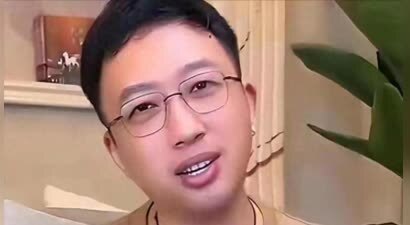 47岁顶流编剧陷代孕风波，小号证据链完整，郑爽被拉出“鞭尸”