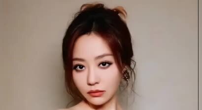 张靓颖自曝体检报告亮红灯，婚姻纠纷缠身，41岁现状揭开残酷真相