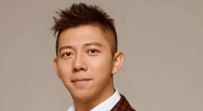 投资过的明星接连塌房，他却能全身而退，胡海泉才是“商业歌王”