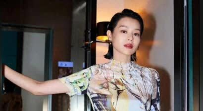 45岁杏儿晒5口之家，3个儿子颜值逆天，黄宗泽现状令人揪心