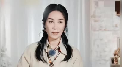 57岁那英成综艺黑马，节目上秒建群聊，揭露了自己在内娱的地位