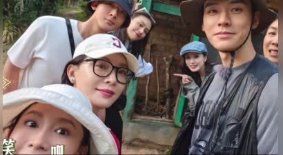 看了《花少7》陈数状态，才知道淡妆出镜、自然衰老也可以很优雅