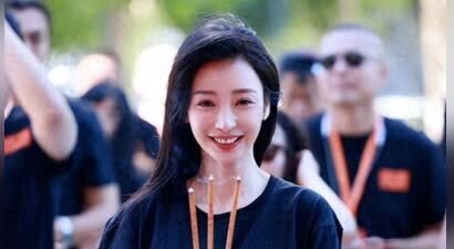 柳岩，一个曾得罪了半个娱乐圈的人，她的成功绝非偶然