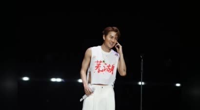 不务正业？吴克群多地打卡被偶遇！本人回应：人生不只是为了赚钱