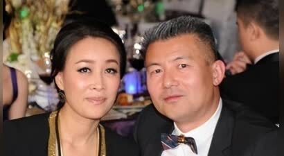 那英老公被曝出轨！与年轻女子牵手回别墅，那英多次维护成笑话