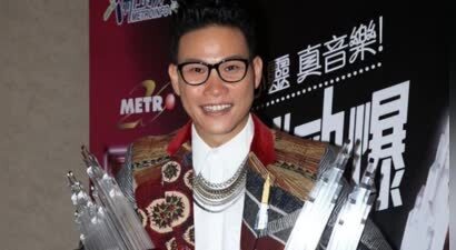 又一劣迹艺人妄图内地捞金，遭遇滑铁卢！评论区翻车，遭全面抵制