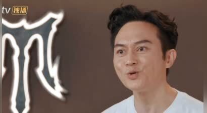 张智霖含泪告别舞台？陈小春红了眼：人到中年，体面退出才是勇敢