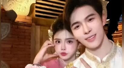 年少成名、“手撕”亲妈、四婚三离，如今33次整容的她后悔了吗？