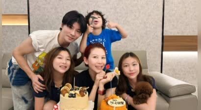 蔡少芬生日幸福满溢！张晋晒全家福甜蜜庆生，夫妻恩爱搞怪乐翻天。
