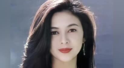 王晶曝出大瓜！称关之琳当年靠“神颜”迷倒全剧组，还透露了她离婚的内幕