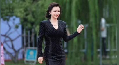 这一次，47岁瘦身成功的郝蕾，直接用事业证明婚姻不是唯一