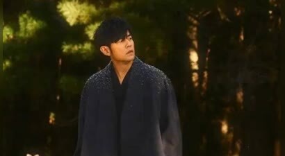 周杰伦：享受做平凡父母，愿意减少演唱会安排