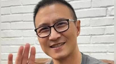 面子和里子都丢了，54岁的"风情才子"汪峰，被前任撕下了遮羞布